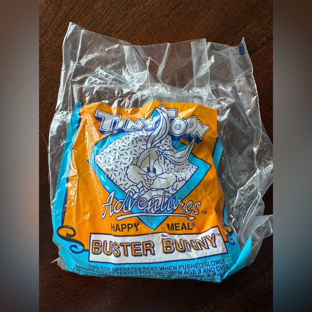 Vintage 1992 McDonald’s Tiny Toon “Buster Bunny” Happy Meal Toy – Sealed